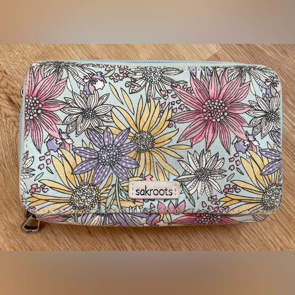 Sakroots Handbags - Sakroots beautiful blue floral wallet Bloom pattern